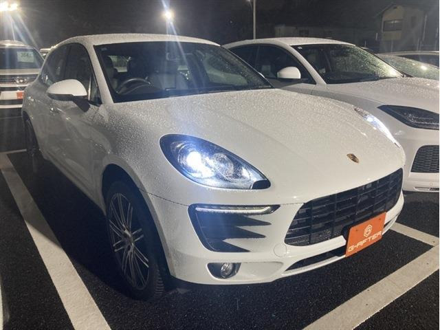 ポルシェ マカン 