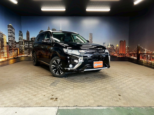 三菱 アウトランダーPHEV 