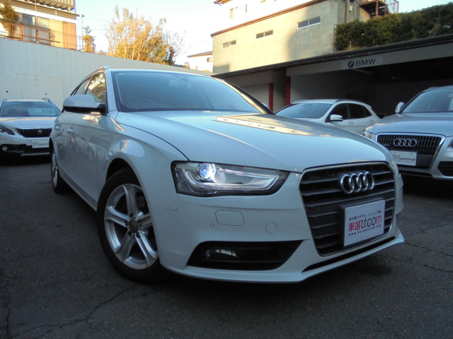 アウディ A4アバント 