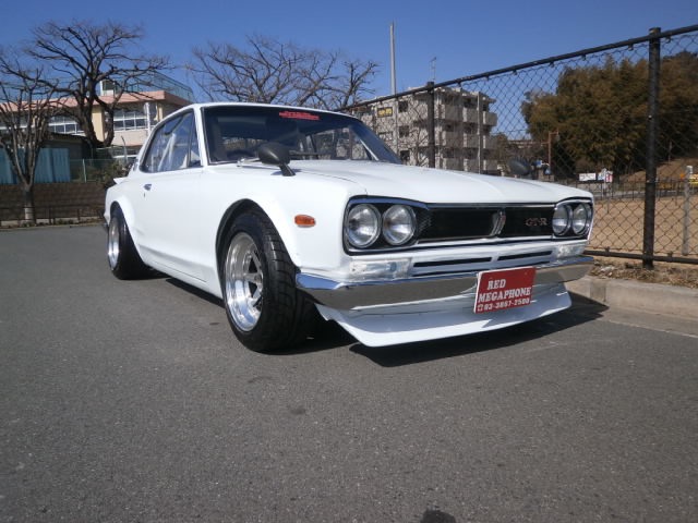 日産 スカイライン 