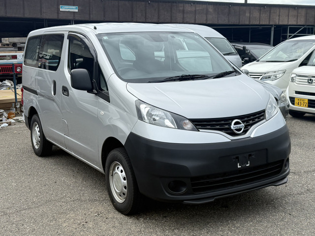 日産 NV200バネットバン 