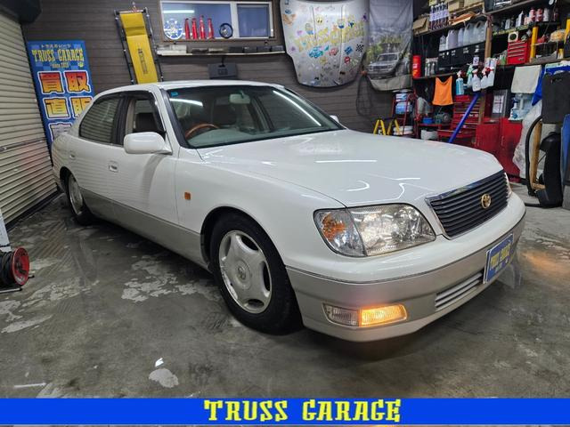 トヨタ セルシオ 