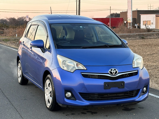 トヨタ ラクティス 