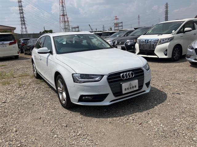 アウディ A4アバント 