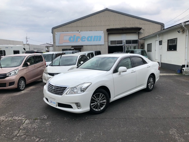 トヨタ クラウン 