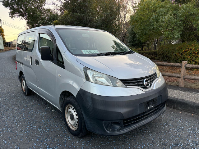 日産 NV200バネットバン 
