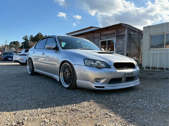 スバル レガシィB4 