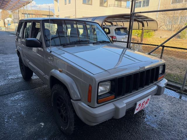 クライスラージープ チェロキー 