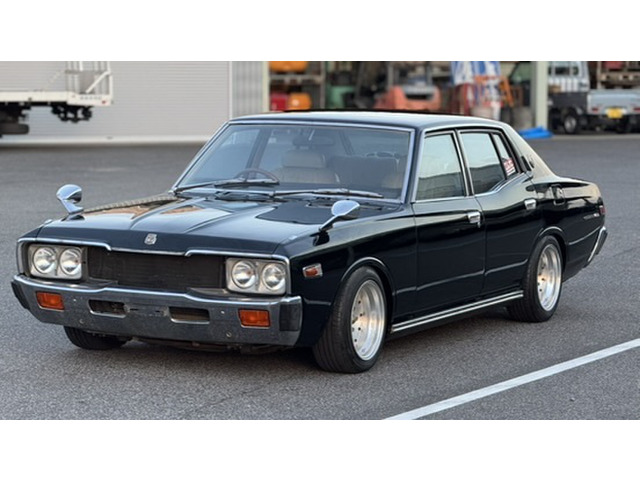 日産 セドリックセダン 