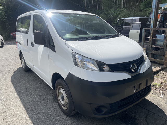 日産 NV200バネットバン 
