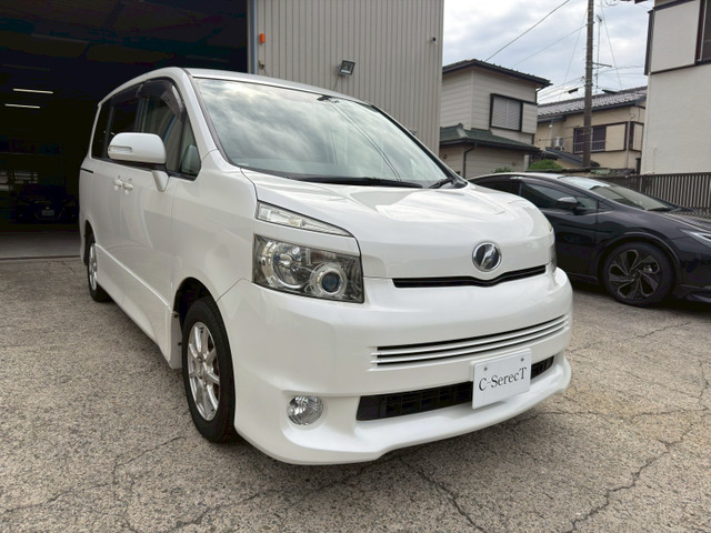 トヨタ ヴォクシー 