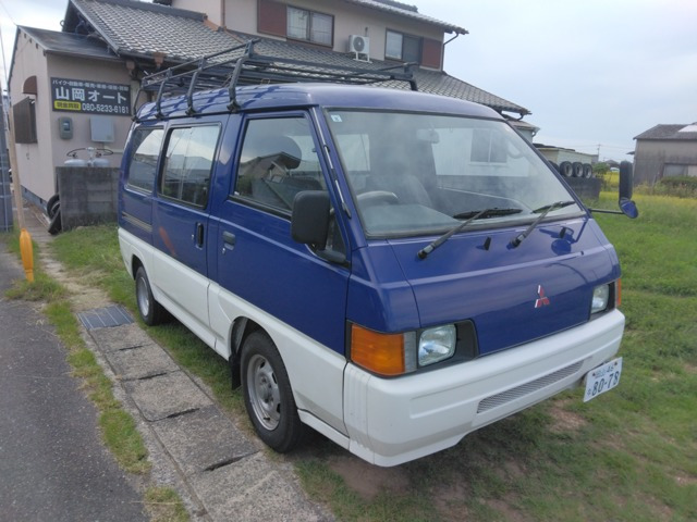 三菱 デリカバン 