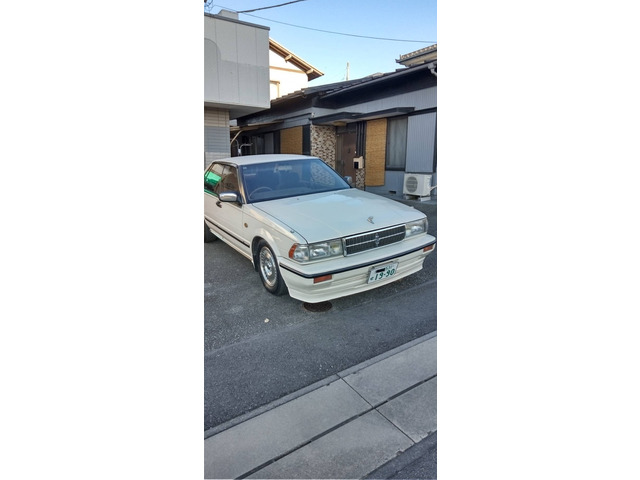 日産 セドリックセダン 