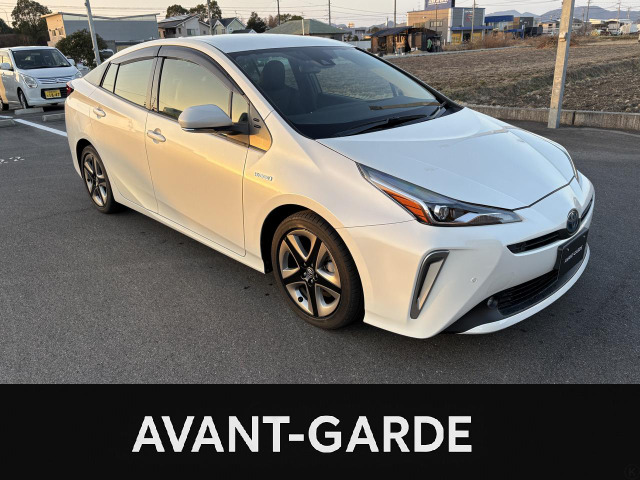 トヨタ プリウス 