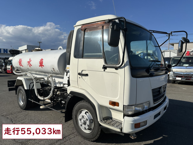 UDトラックス コンドル 