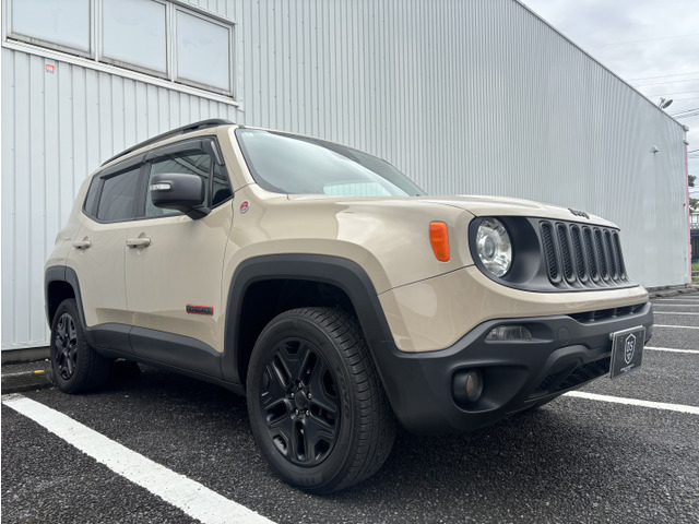 クライスラージープ レネゲード 