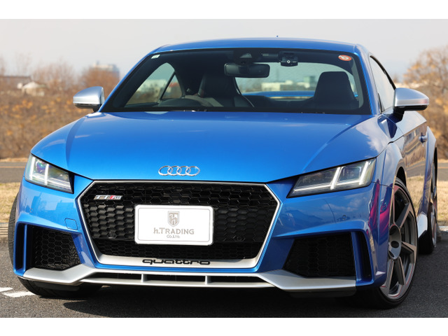 アウディ TT RSクーペ 