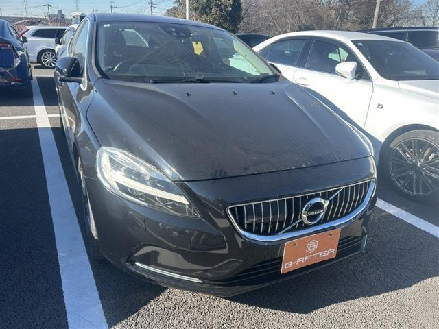 ボルボ V40 
