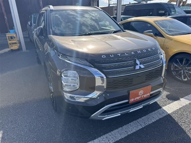 三菱 アウトランダー 