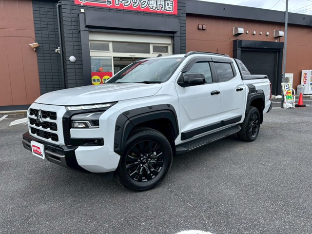 三菱 トライトン 