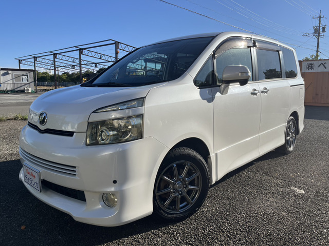 トヨタ ヴォクシー 