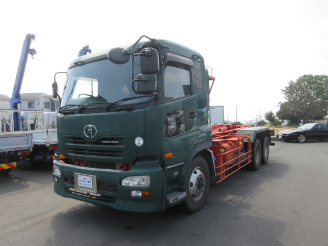 UDトラックス クオン 