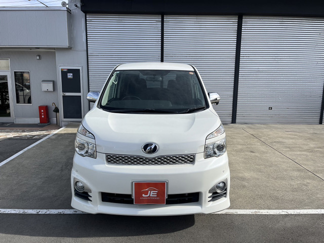 トヨタ ヴォクシー 