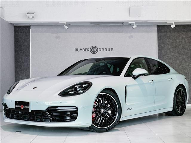 ポルシェ パナメーラ 