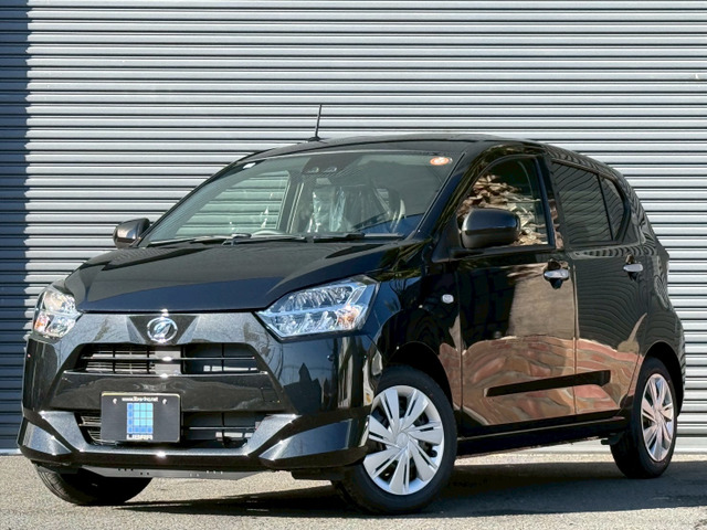 ダイハツ ミライース 