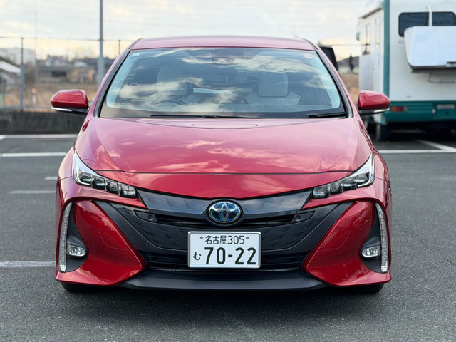 トヨタ プリウスPHV 