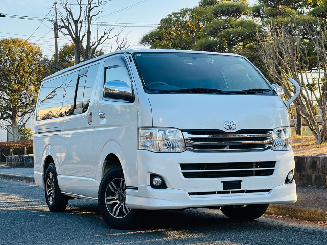 トヨタ レジアスエース 