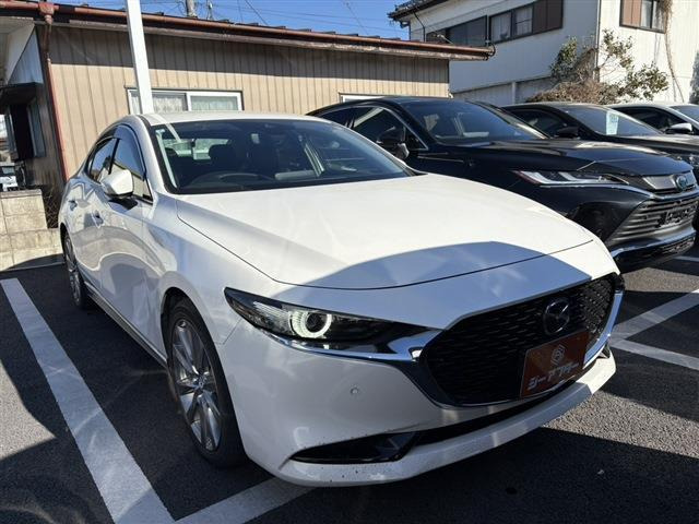 マツダ MAZDA3セダン 