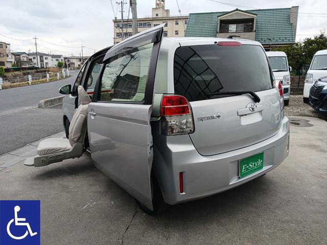 トヨタ スペイド 