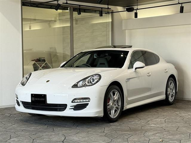 ポルシェ パナメーラ 