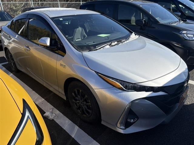 トヨタ プリウスPHV 