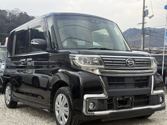 ダイハツ タントカスタム 