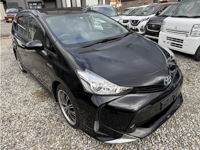 トヨタ プリウスα 