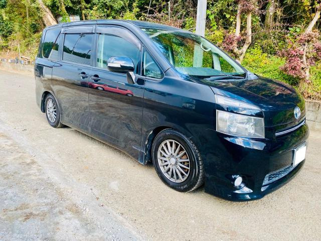 トヨタ ヴォクシー 