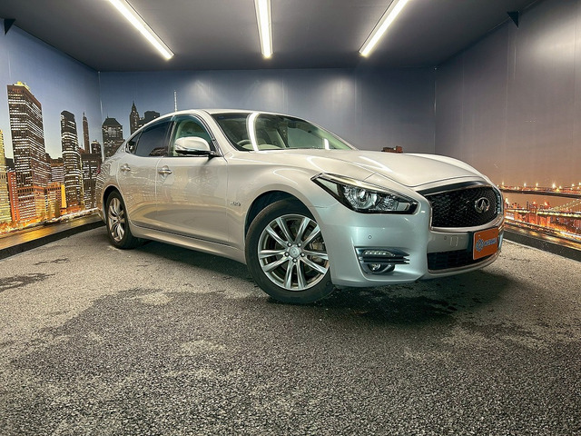 日産 フーガハイブリッド 