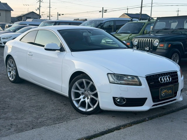 アウディ A5 
