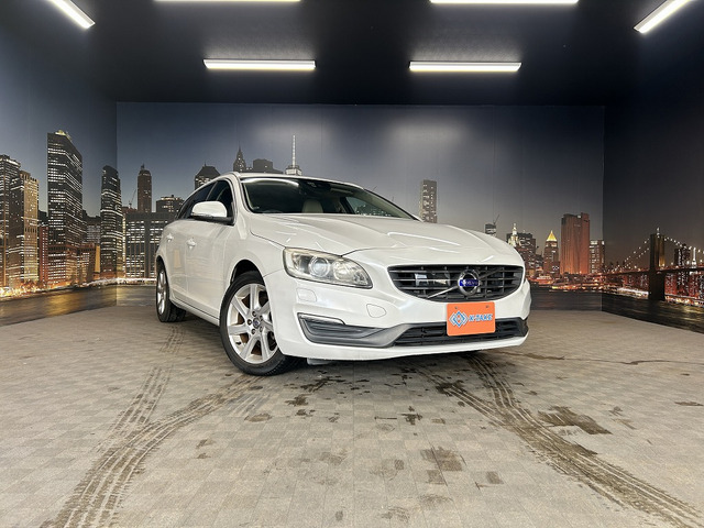ボルボ V60 