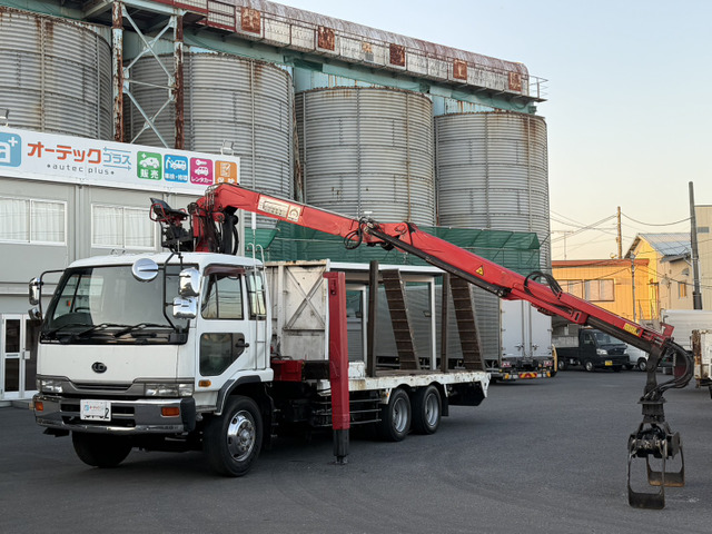 UDトラックス コンドル 