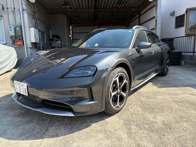 ポルシェ タイカンクロスツーリスモ 