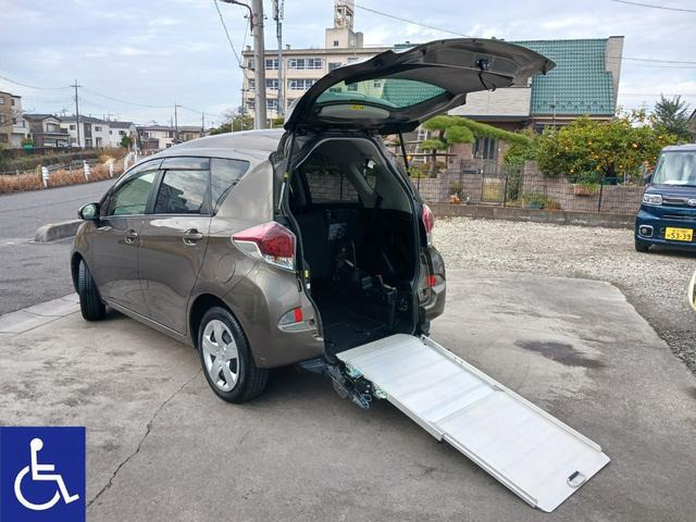 トヨタ ラクティス 