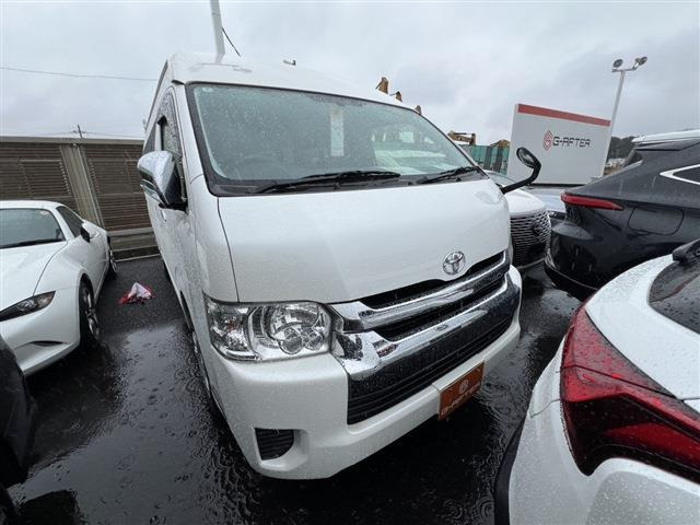 トヨタ ハイエース 