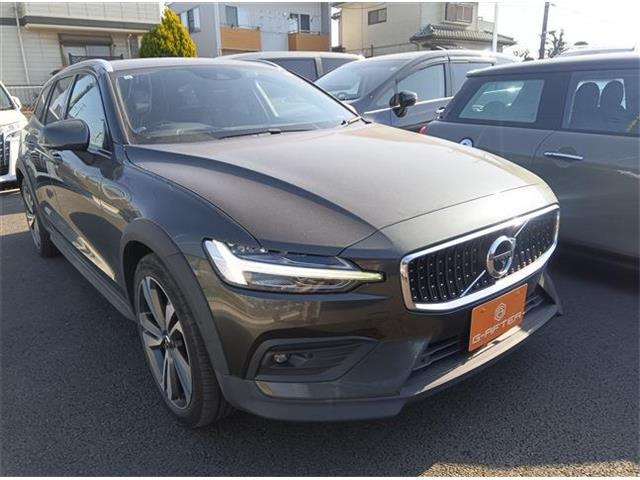 ボルボ V60クロスカントリー 