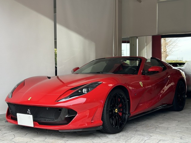 フェラーリ 812GTS 