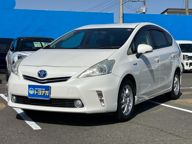 トヨタ プリウスα 