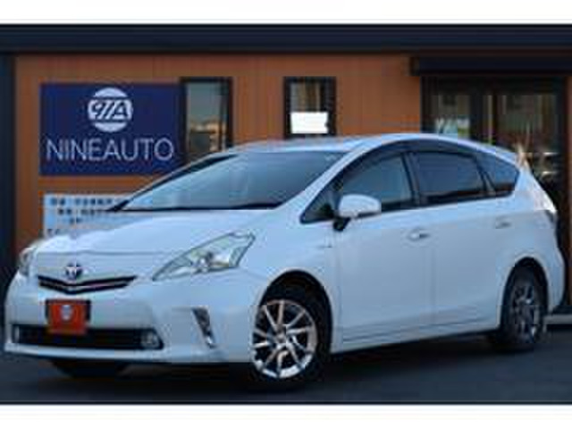 トヨタ プリウスα 