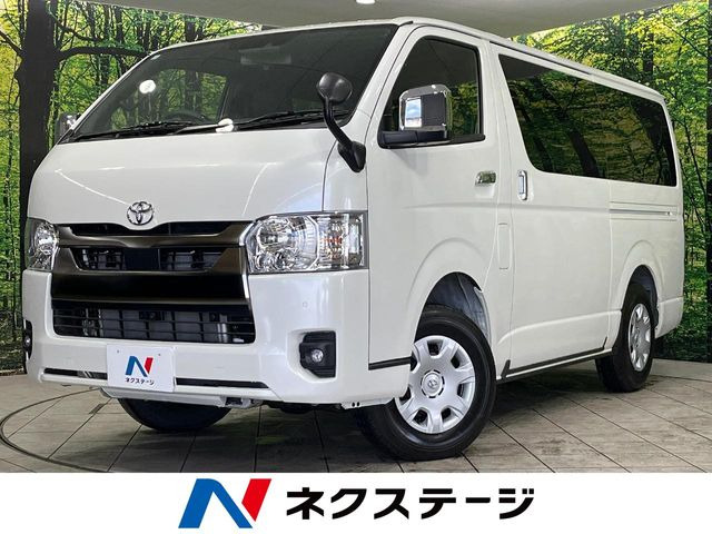 トヨタ ハイエースバン 